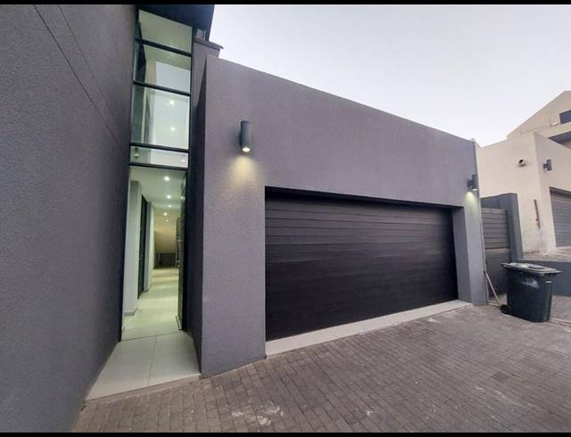 3 BEDROOM DUPLEX FOR SALE IN RASLOUW